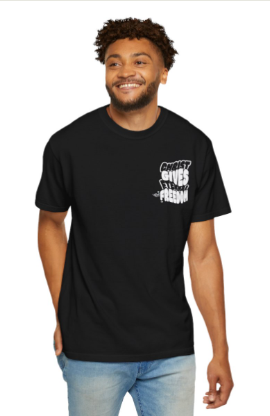 Men Christ Gives Eternal Freedom T-Shirt